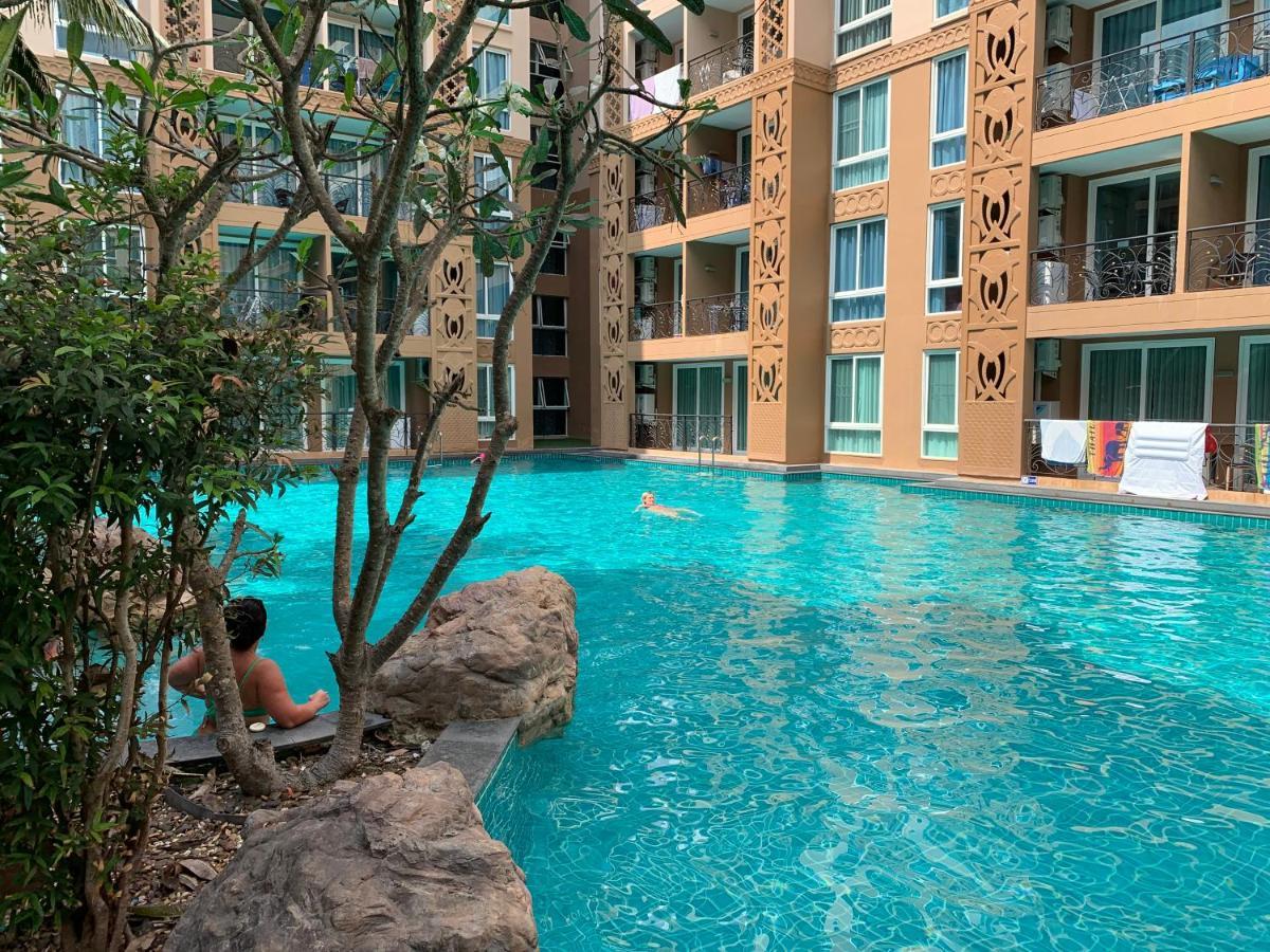 Atlantis Condo Resort חוף ג'ומטיין מראה חיצוני תמונה