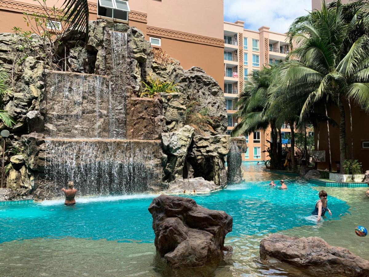Atlantis Condo Resort חוף ג'ומטיין מראה חיצוני תמונה
