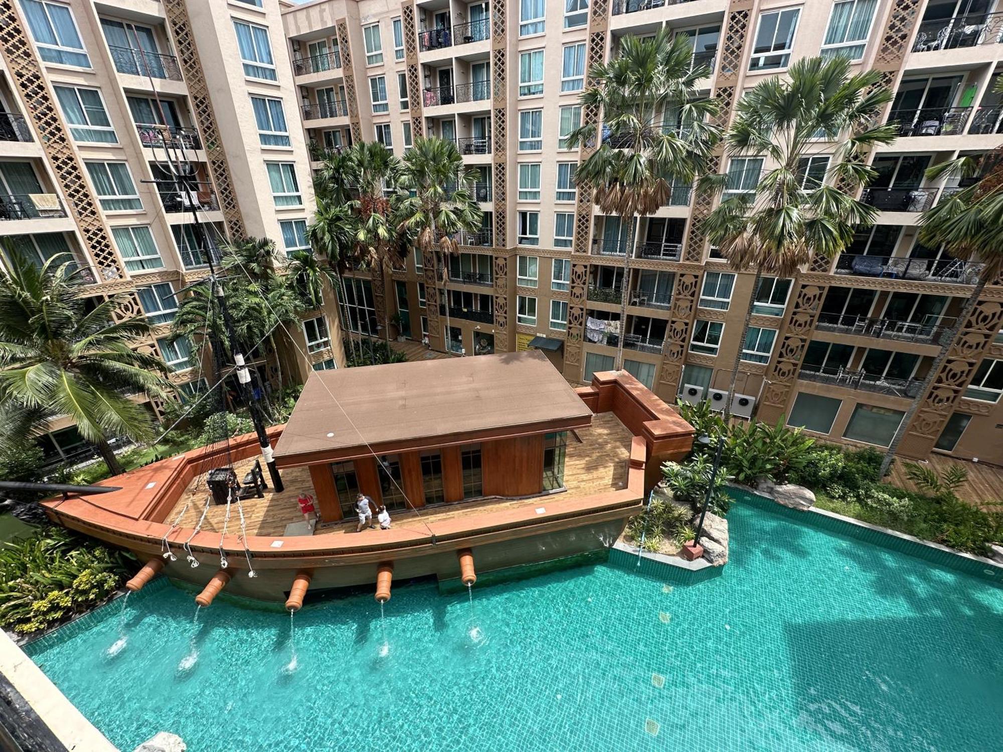 Atlantis Condo Resort חוף ג'ומטיין מראה חיצוני תמונה
